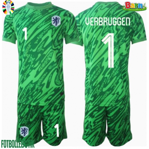 Nederländerna Bart Verbruggen #1 Målvakt Hemmaställ Barn EM 2024 Kortärmad (+ Korta byxor)